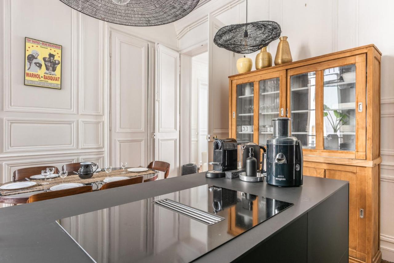 Outstanding Parisian Flat In Heart Of Paris Center Exterior foto