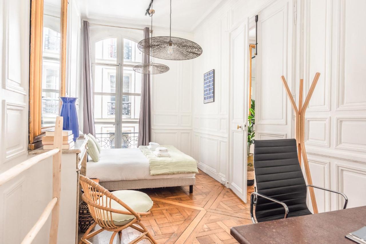 Outstanding Parisian Flat In Heart Of Paris Center Exterior foto