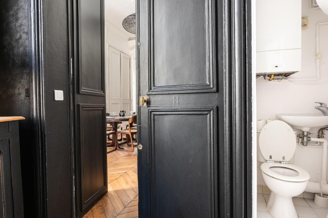 Outstanding Parisian Flat In Heart Of Paris Center Exterior foto