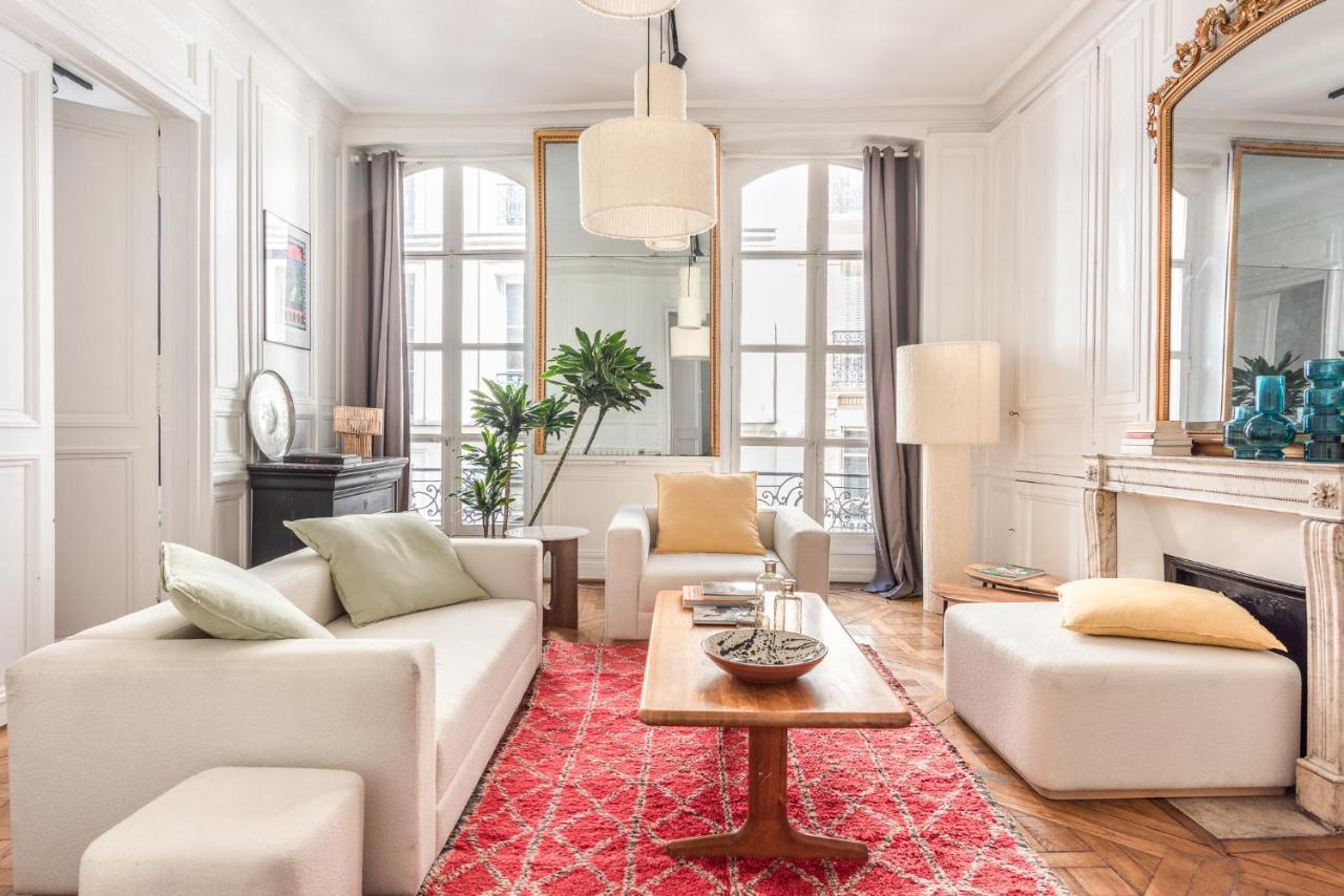 Outstanding Parisian Flat In Heart Of Paris Center Exterior foto